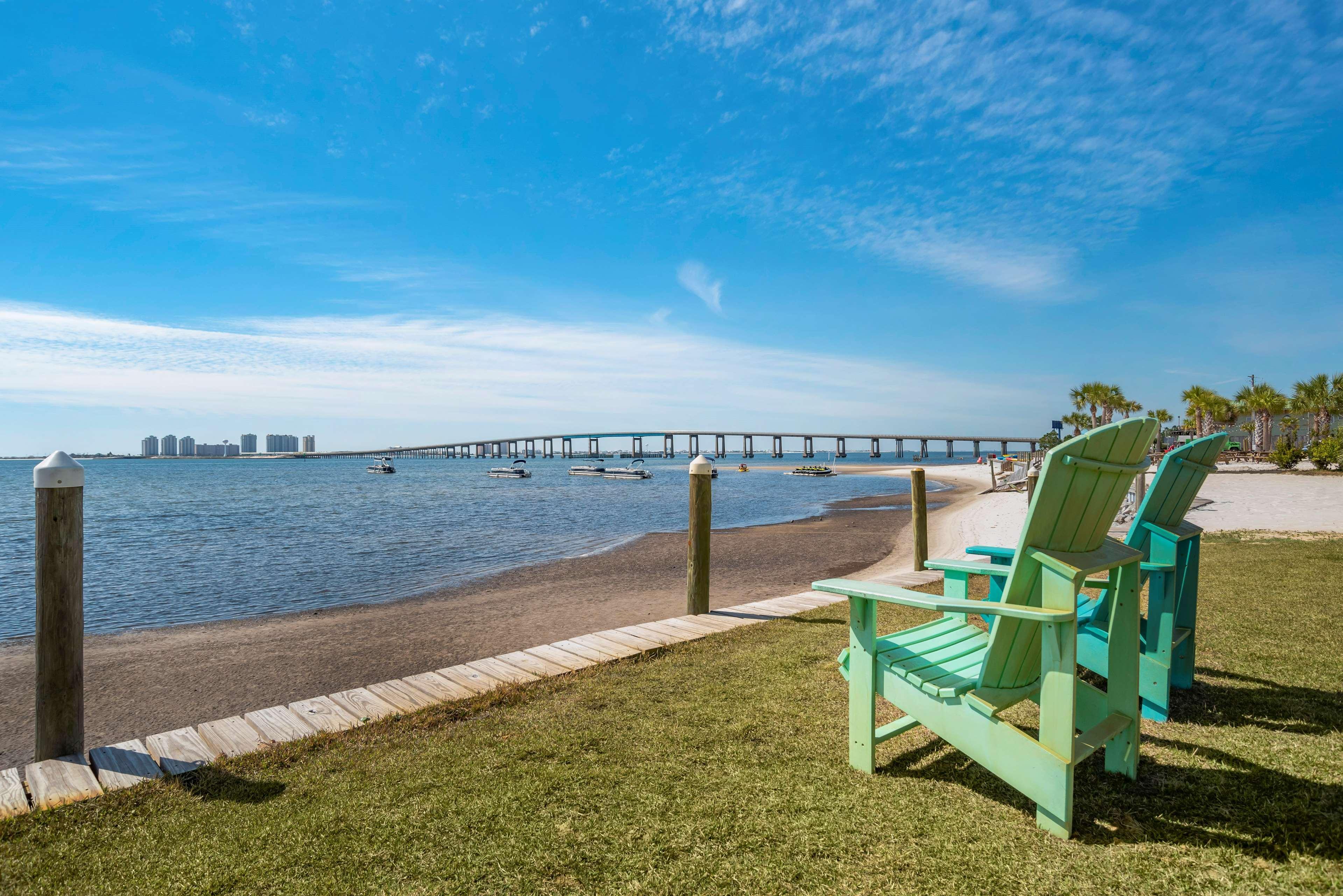 Western Waterfront 3* Navarre