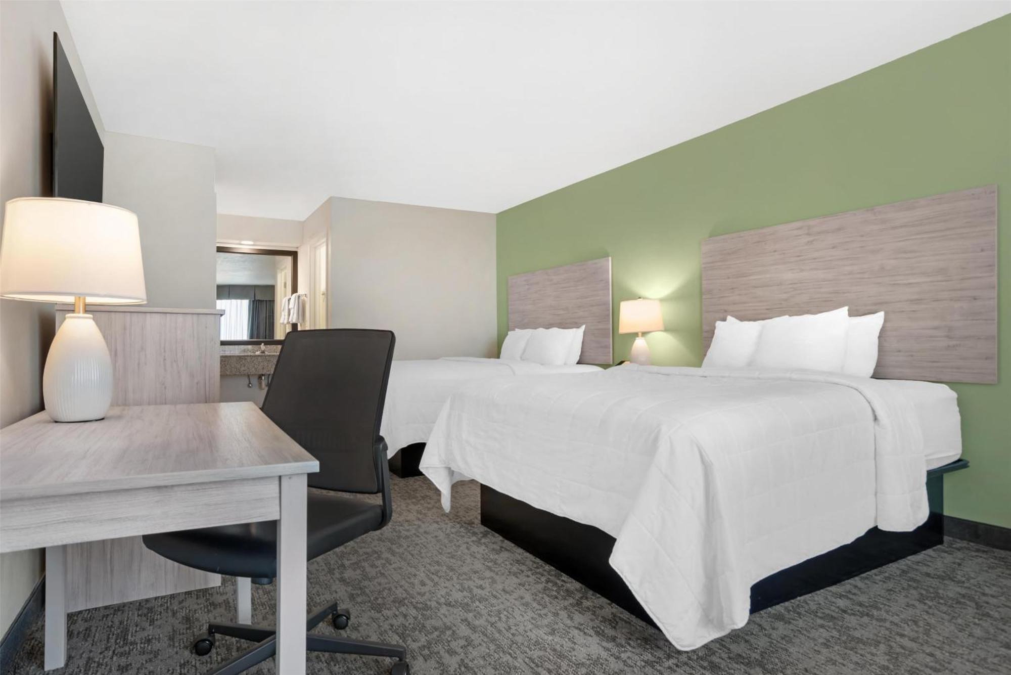 Western Waterfront Hotel Navarre