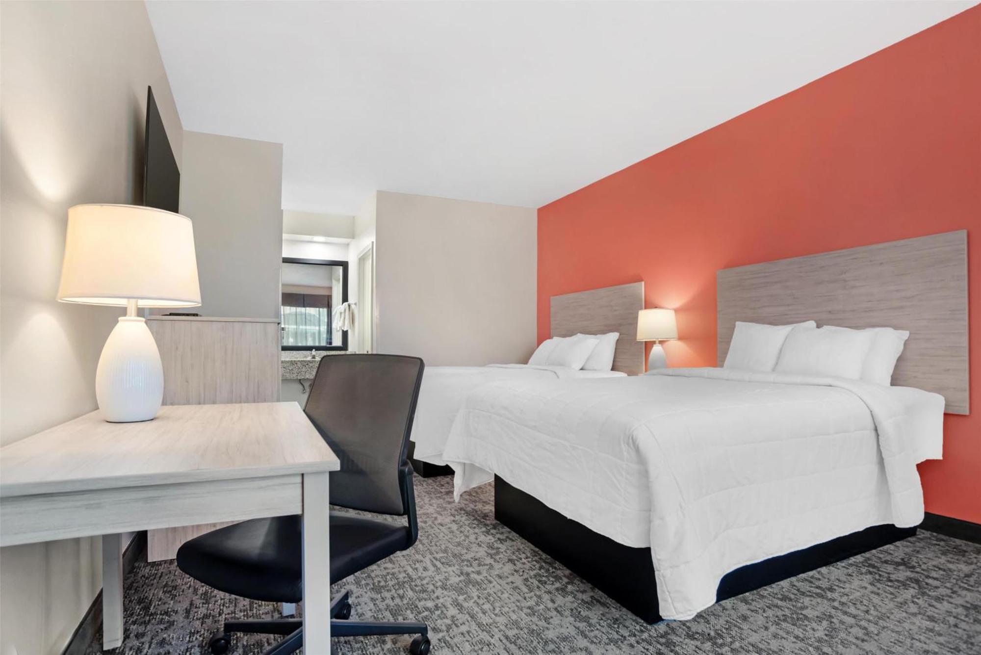 Hotel Western Waterfront 3*