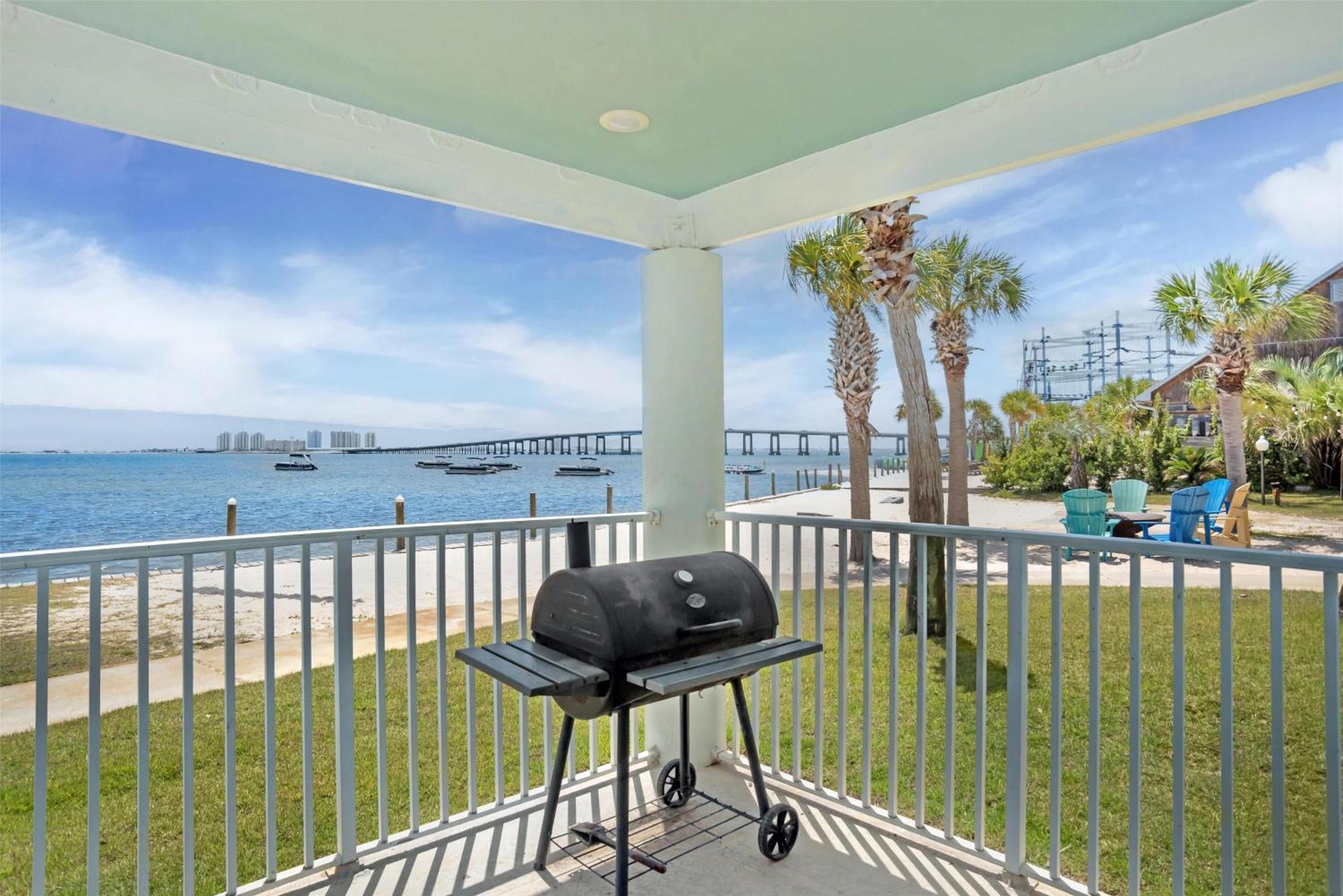 Western Waterfront Hotel 3*